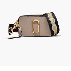 Marc Jacobs snapshot bag in cement. Used one time. Great condition